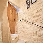 Magnanerie Avec Tropezienne Uzes Apartamento