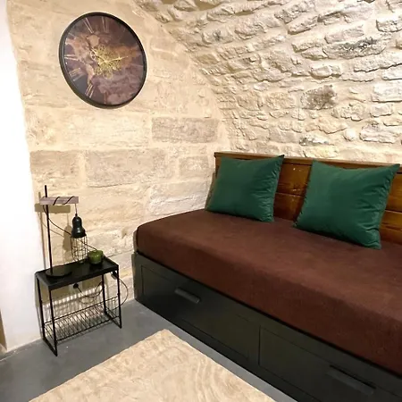 Maison De Charme Avec Terrasse Et Climatisation - Uzes Arpaillargues-et-Aureillac