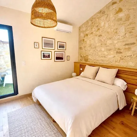 Maison De Charme Avec Terrasse Et Climatisation - Uzes * Arpaillargues-et-Aureillac