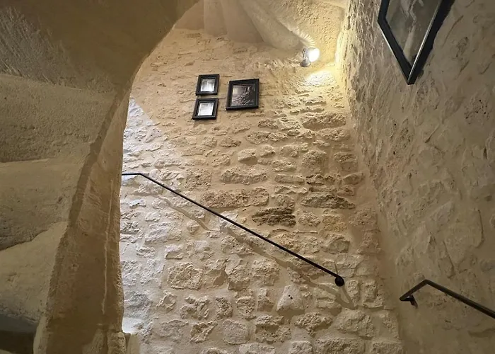 Magnanerie Avec Tropezienne Uzes